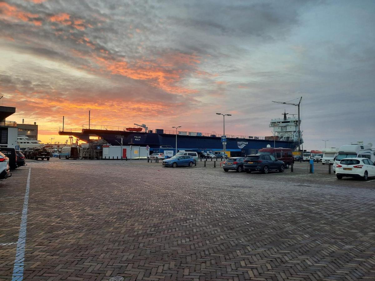 Bij De Haven Op Urk Apartamento Exterior foto
